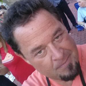 Meet your Posher, Chuck